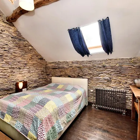 Hillside Semesterbostad