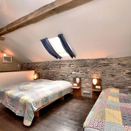 Holiday home Spacious In With Garden