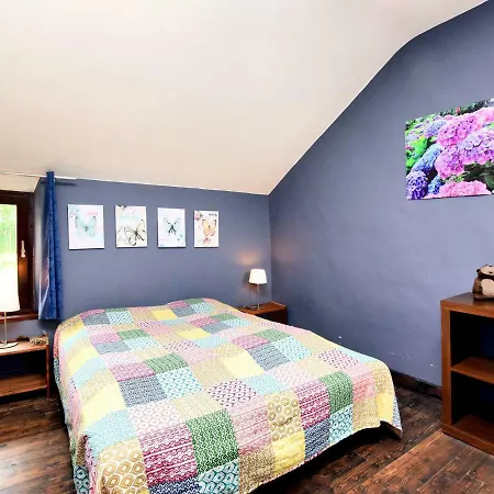 Vakantiehuis Spacious In With Garden